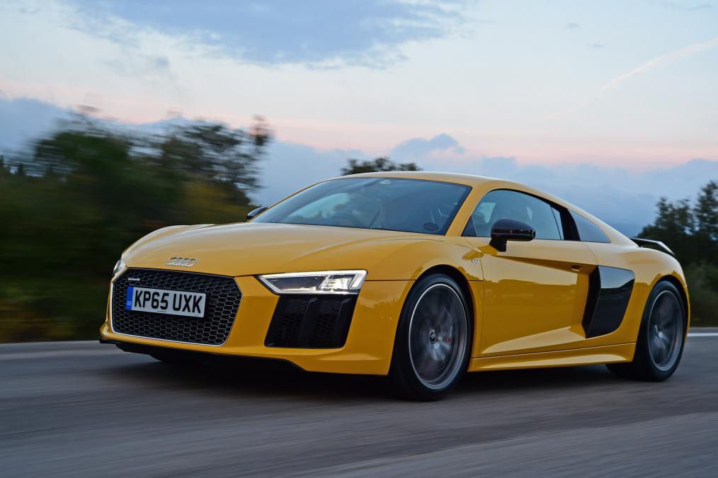 Р–РµР»С‚С‹Р№ РђСѓРґРё r8 Audi