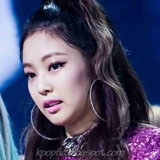 Foto Jennie Black Pink dipanggung Foto Jennie Black Pink dipanggung