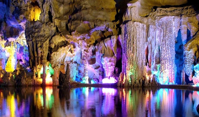 Cuevas Reed Flute Cave en China