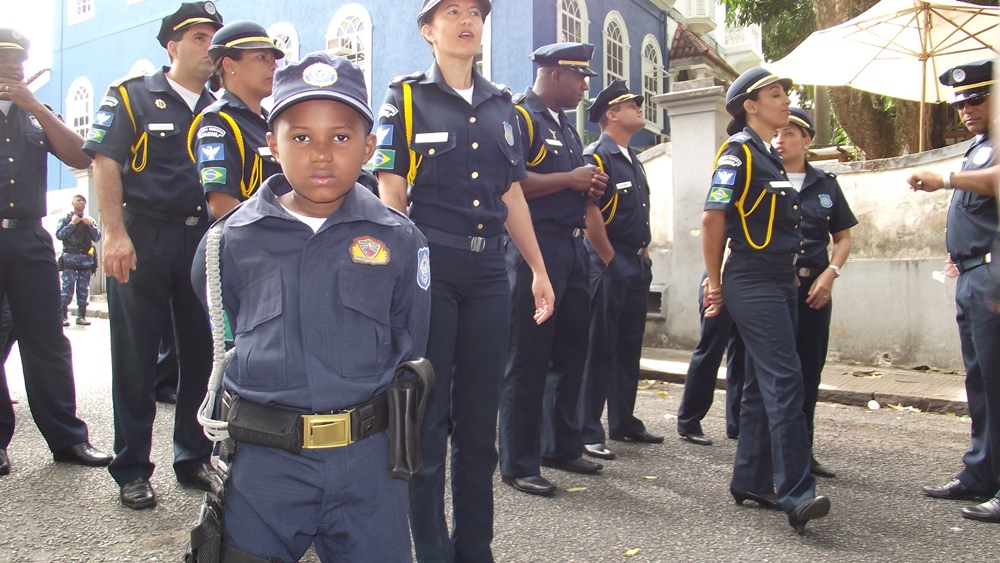 População aplaude desfile da Guarda Municipal GM NOTICIAS