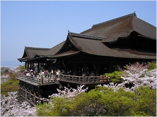 วัดคิโยมิสึเดระ (Kiyomizudera Temple)