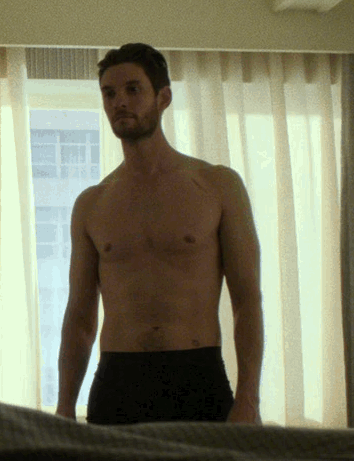 ben%2Bbarnes%2Bshirtless%2B13.gif