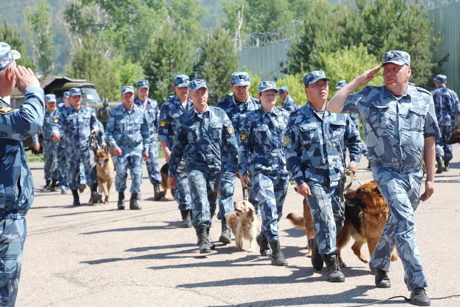 полк охраны и конвоирования вакансии