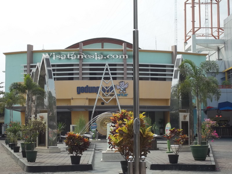 Taman Pintar in Yogyakarta | Tourism | Inn, Shop, Sight, Reservoir