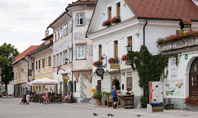 Lạc vào khu tự quản Radovljica ở Slovenia