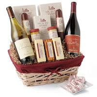 http://www.laurenpaints.com/2015/11/holiday-traditions-hickory-farms-gifts.html