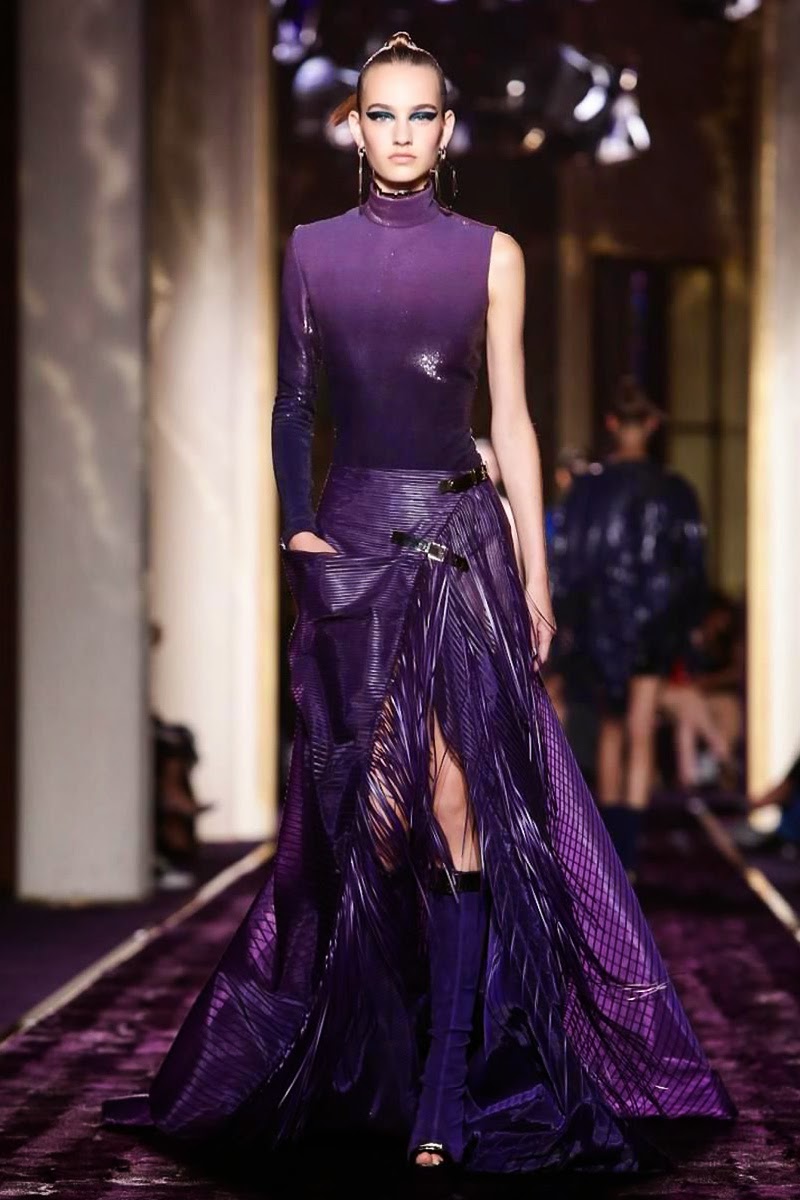 Versace Haute Couture 2015 About A Girl...