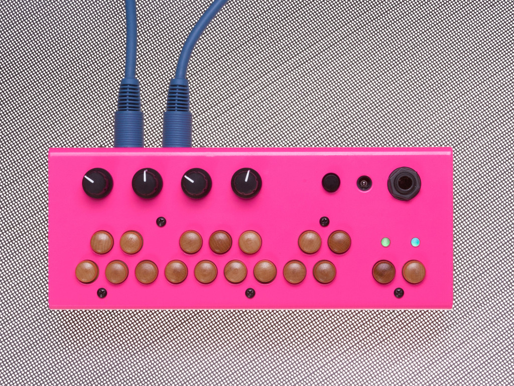 MATRIXSYNTH New Bolsa Bass from Critter & Guitari