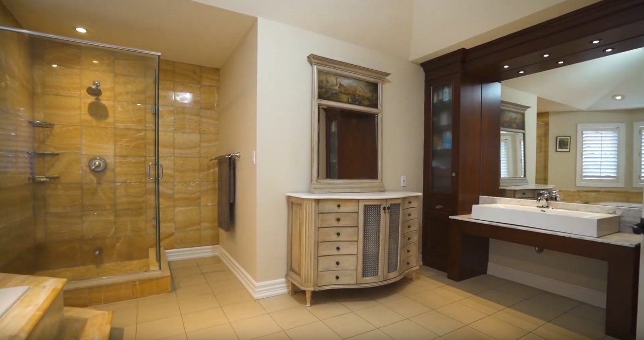 20 Photos vs. 299 Concession 10 Rd E, Flamborough, ON vs. Home Interior Design Tour
