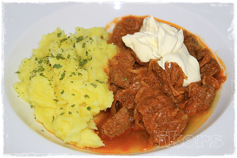 Kochen....meine Leidenschaft : Szegediner Gulasch
