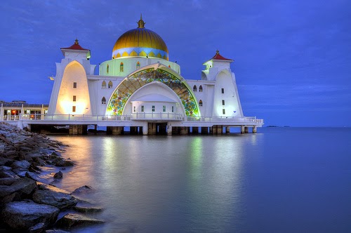 gambar dari tempat menarik di Melaka