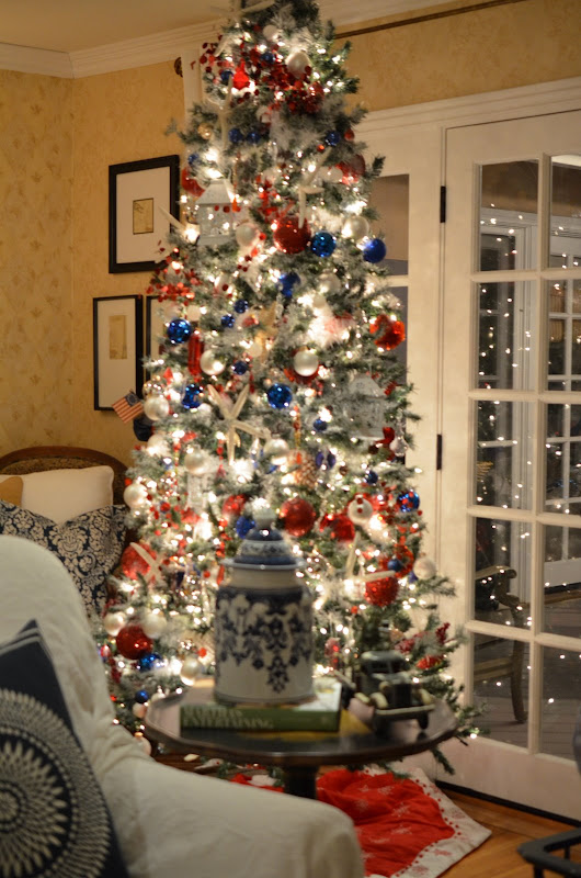 Around the House: OH CHRISTMAS TREE