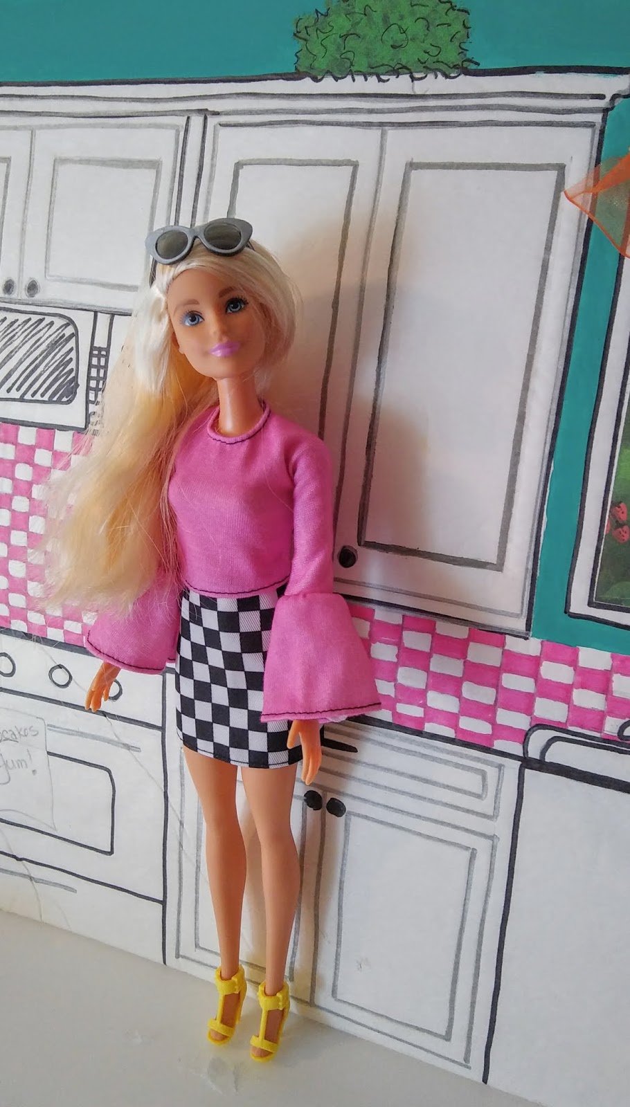 SNICKERDOODLE *REVIEW* Barbie Fashionistas #104