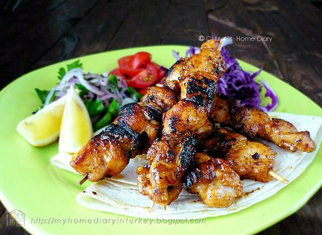 Tavuk Şiş Kebabı. Tavuk means Chicken in Turkish language, Şiş Kebabı is skewer kebab/ kabob. The spice using for this sish kebab is commonly use for any kind sish kebab that usually sold at kebab lokanta (restorant) here. #turkishkebab #turkishfood #middleeastern #chicken #sishkebab #kabob #maindish