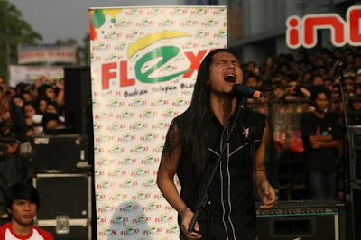 Zday Project is Coming: Koil feat The Rock - Kenyataan Dalam Dunia Fantasi