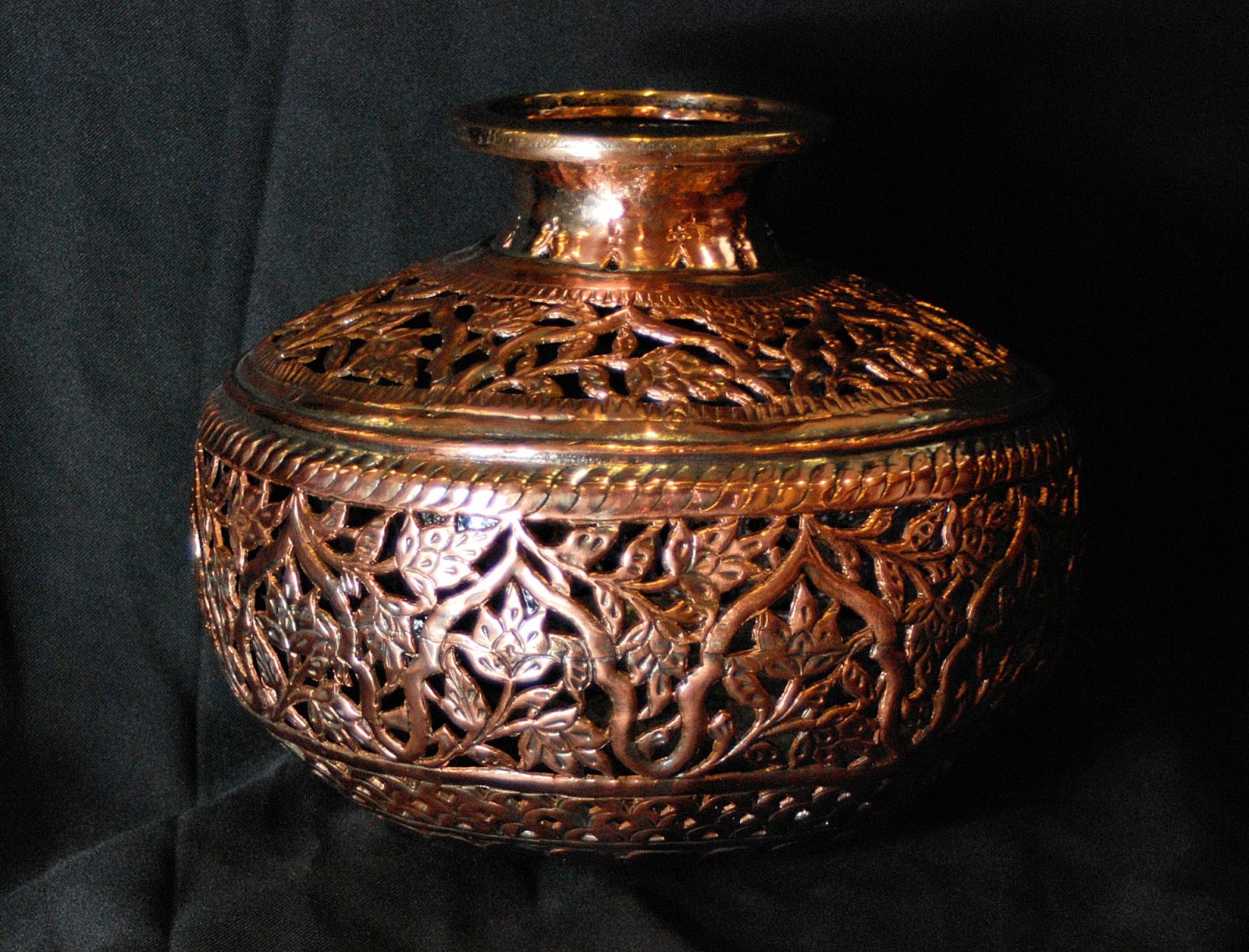 Kashmiri Handicraft and Textiles Copper