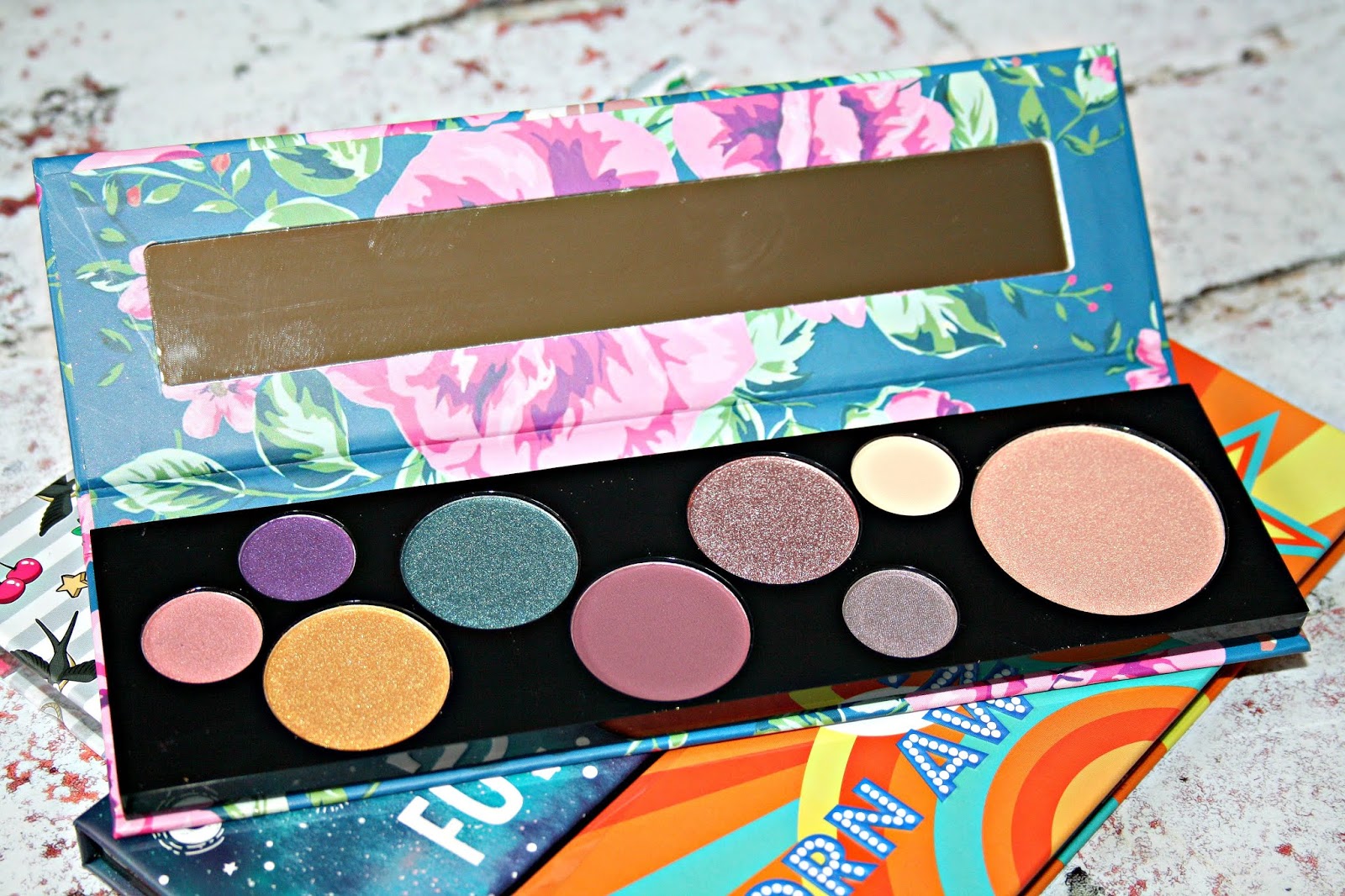 Beautyqueenuk A UK Beauty and Lifestyle Blog ESSENCE FACE & EYE PALETTES