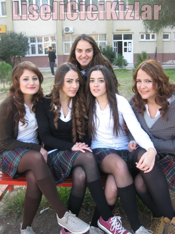 Her Daldan Amatör Türk Kızlar: Liseli Kızlar (3)