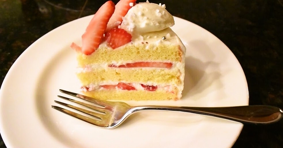 Ichigo no shootokeeki / layered sponge cake with Ichigo no shootokeeki / layered sponge cake with