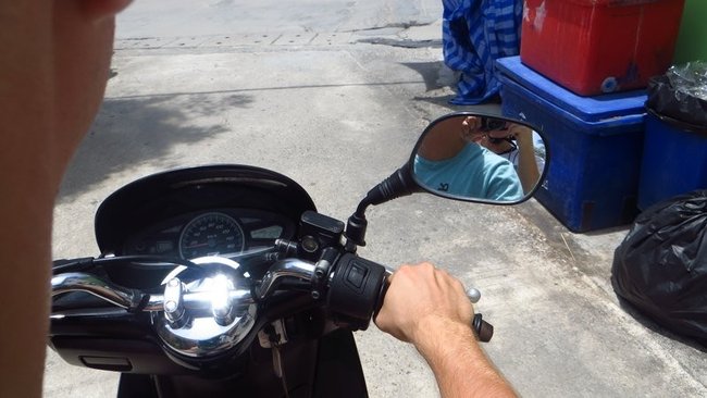 Панель у Honda Pcx