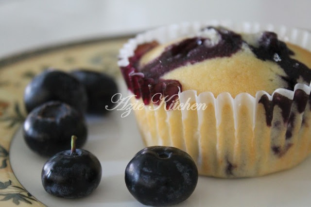 Fresh Blueberries Muffin