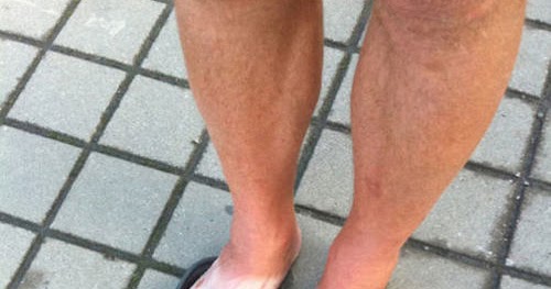 crocs tan line