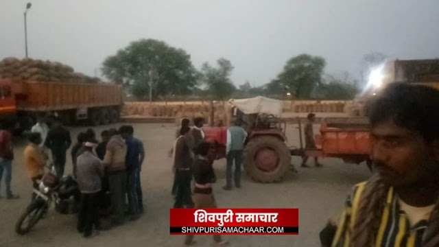 लुकवासा मंडी में हडताल पर गए हम्माल, किसान परेशान | kolaras news