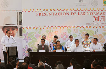 Participa el Gobernador Roberto Borge en la presentación de las Normas de Escritura para la Lengua Maya
