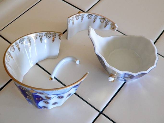 BSI News: Reparing Broken Porcelain Tea Cups and Saucers Using BSI  Insta-Cure Super Glue