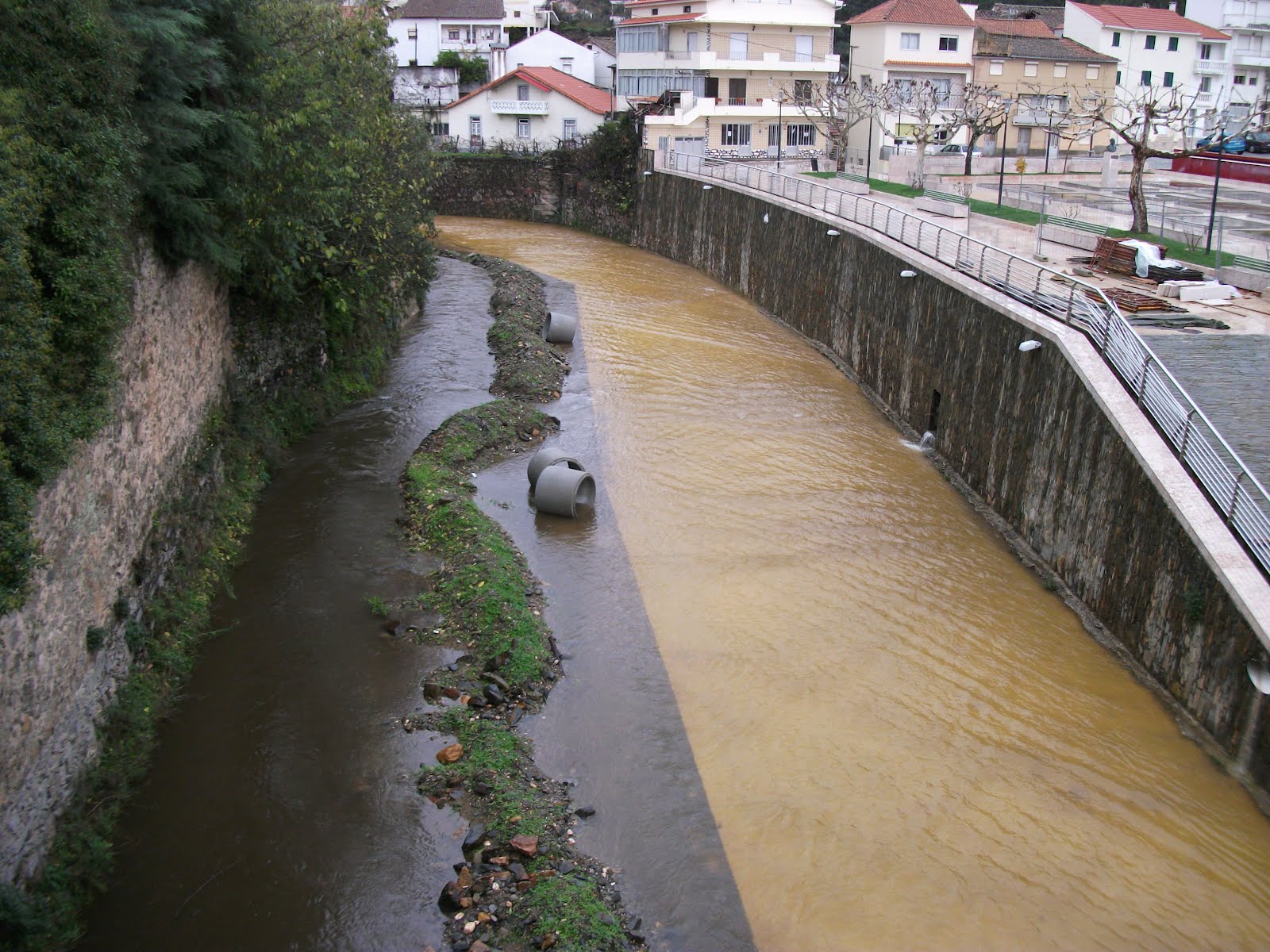 Portal AuToCaRaVaNiStA PAMPILHOSA DA SERRA COIMBRA