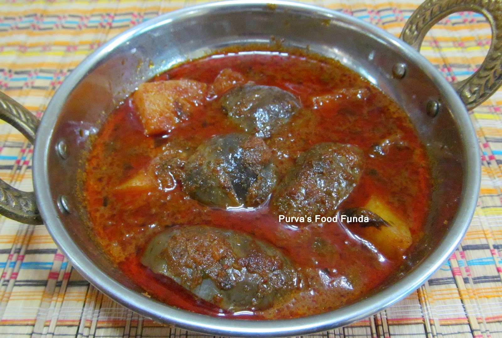 Food Funda Maharashtrian Style Brinjal & Potato Curry (VangBatata Rassa)