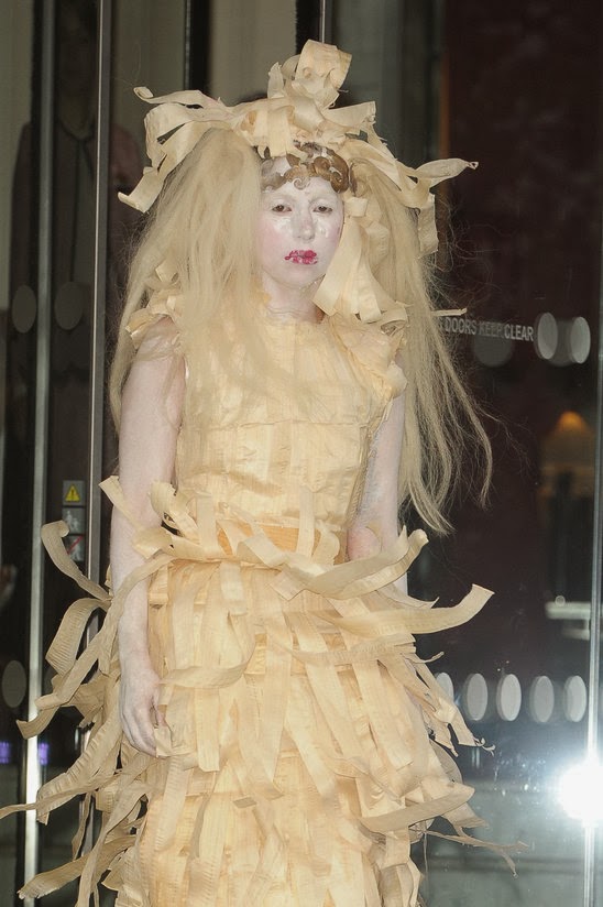 OMG!! IS THIS A WITCH..OH IT IS LADY GAGA - EASTCOASTPRINCE BLOG