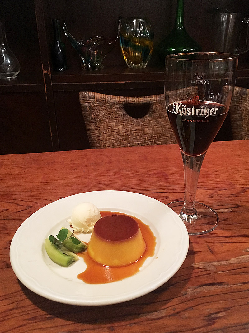 『つばめグリル品川駅前店』のかぼちゃプリンとビール