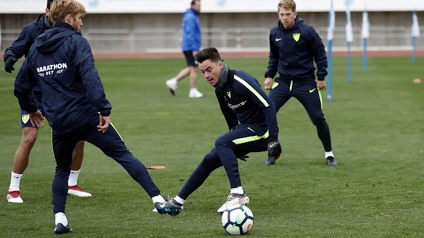 El Málaga cuenta con las bajas de Lacen y Kuzmanovic, recupera a Juanpi