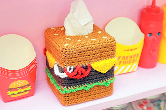 Cheeseburger Tissue Box Cozy crochet pattern