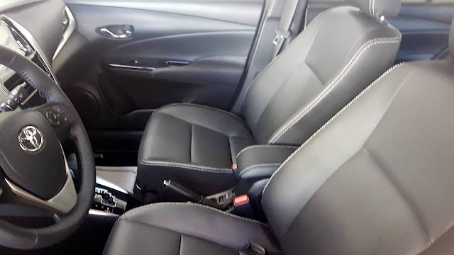 Toyota Yaris Hatch XLS 1.5 CVT - espaço dianteiro