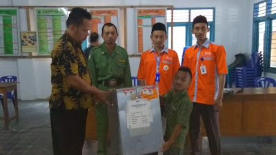 Meski Tinggi Badan Kurang Dari 1 Meter. Luthfi Sukses Jadi Ketua KPPS Pilkada .