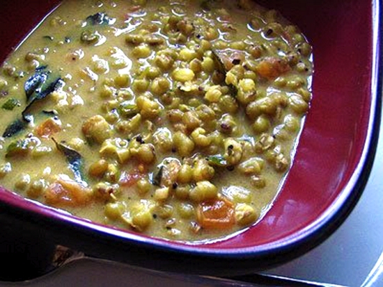 Spicy Mung Bean Soup with Coconut Milk