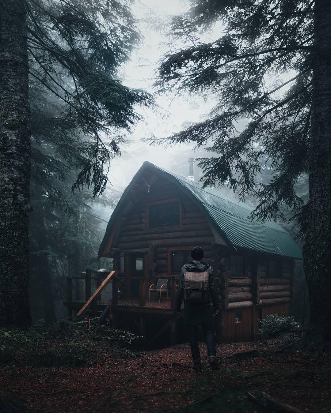 хижина трейлер. меланхолия хижина. скандинавия лес шварцвальд. хижина в лесу у озера. хижина в лес1у4х074.