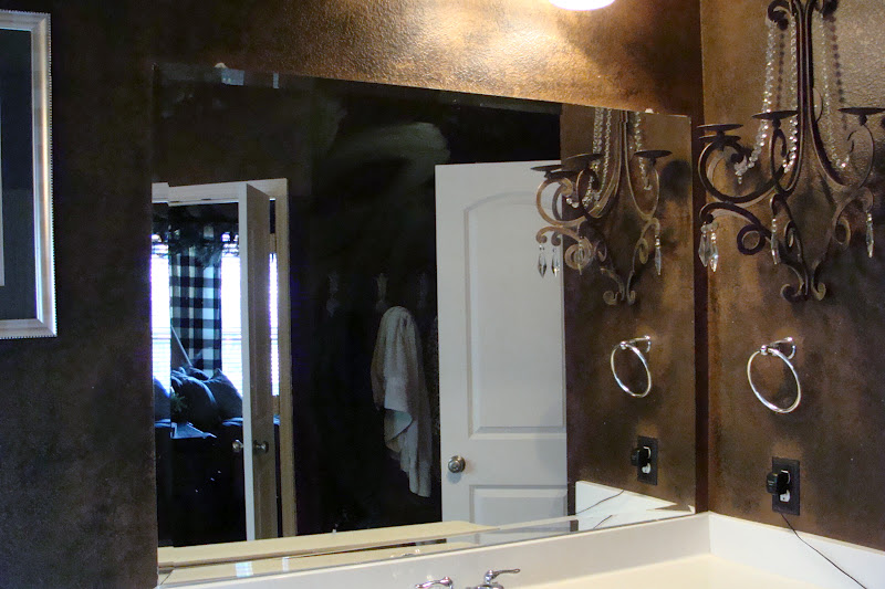 LaTeDa Designs Bathroom Mirror Upgrade