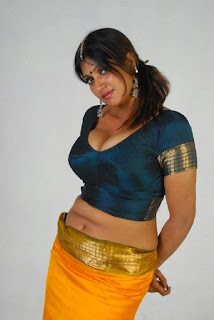 Bhuvaneswari Hottest Glamour Actress in Tamil and Telugu Films 33