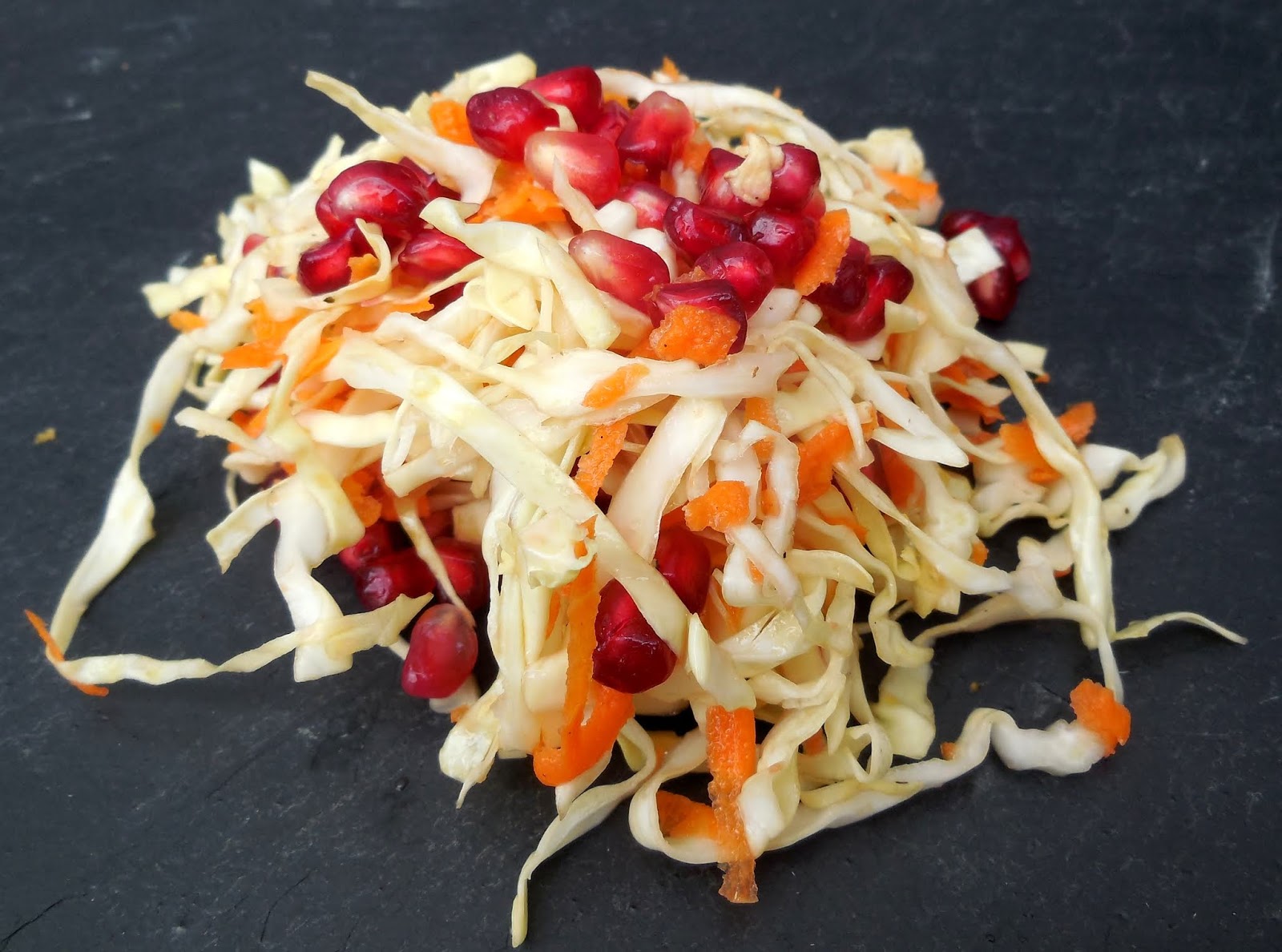 Kochglueck: Spitzkohl Granatapfel Salat