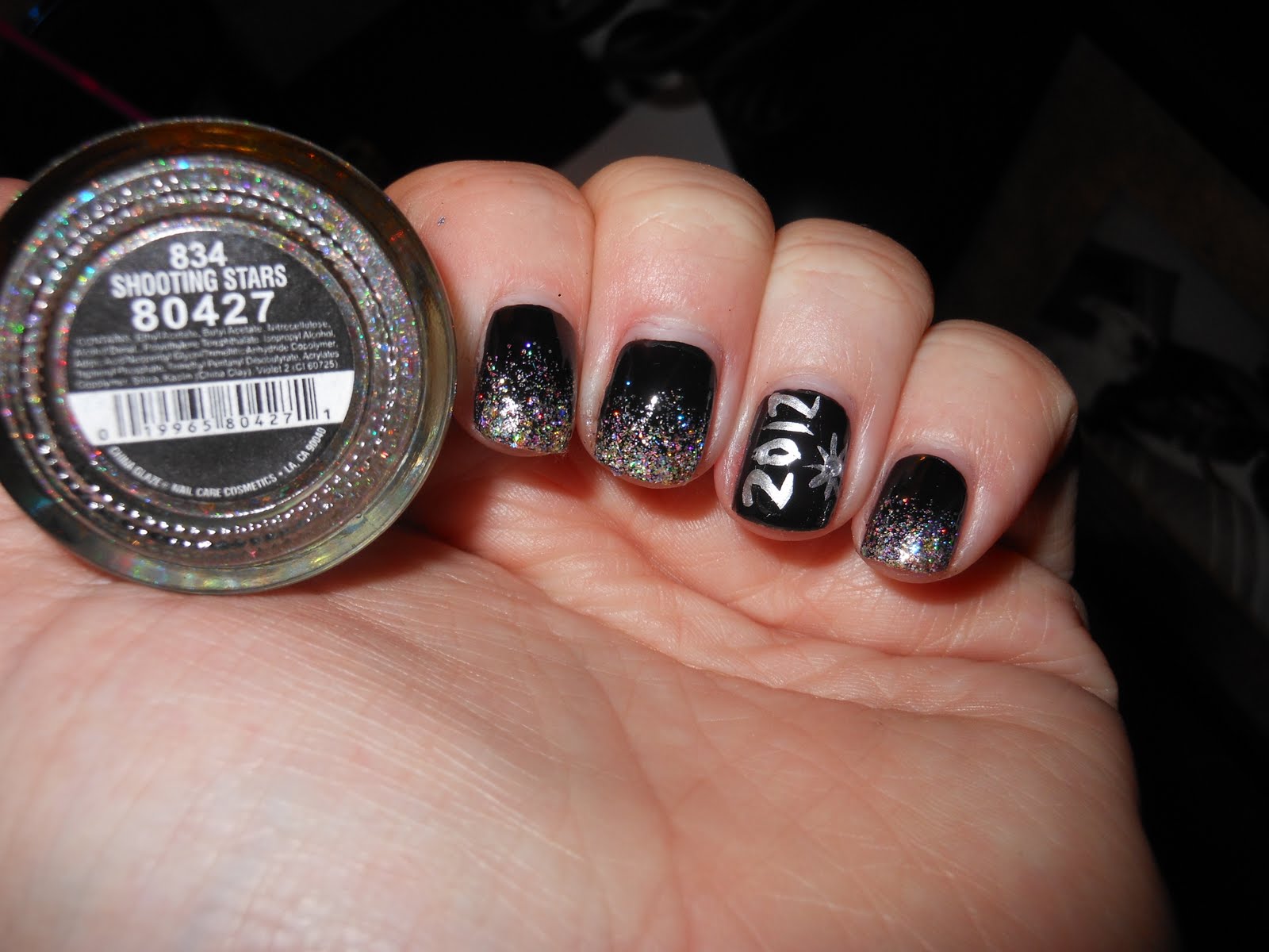 The Polished Momma: New Years Eve nails, happy 2012!!