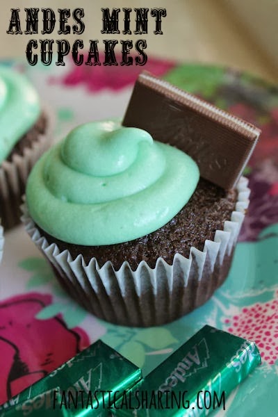 Andes Mint Cupcakes | Rich chocolate cupcakes with a mint chocolate filling and mint buttercream #dessert #Andes