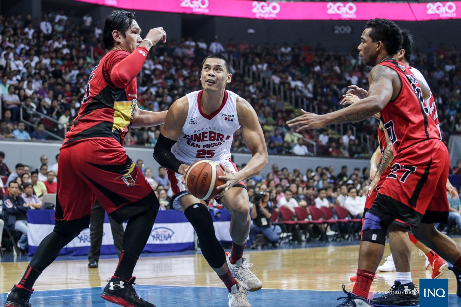 Ginebra reverses fate, levels series at 1-1 after crushing SMB
