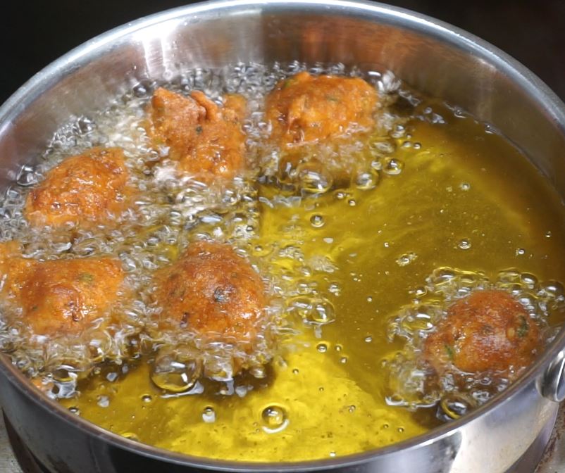 Onion Bonda Recipe Steffi's Recipes