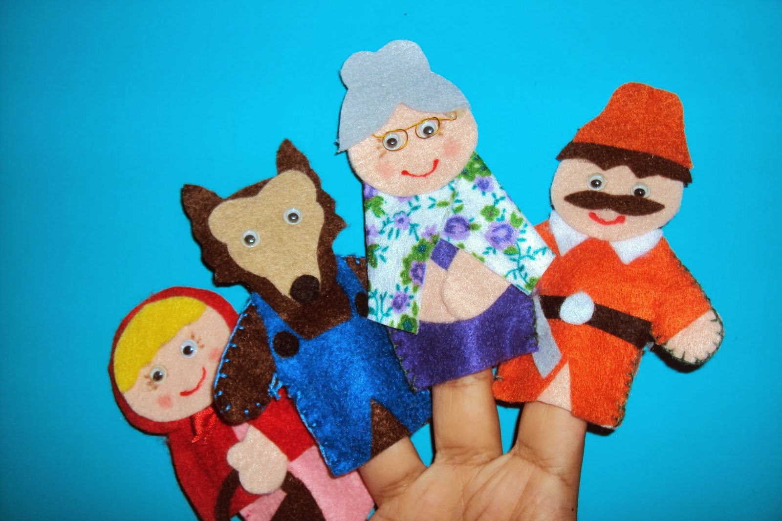 ALFABETIZAÇÃO DIVERTIDA: MODELOS DE FANTOCHES PARA CONTAÇÃO DE HISTÓRIAS