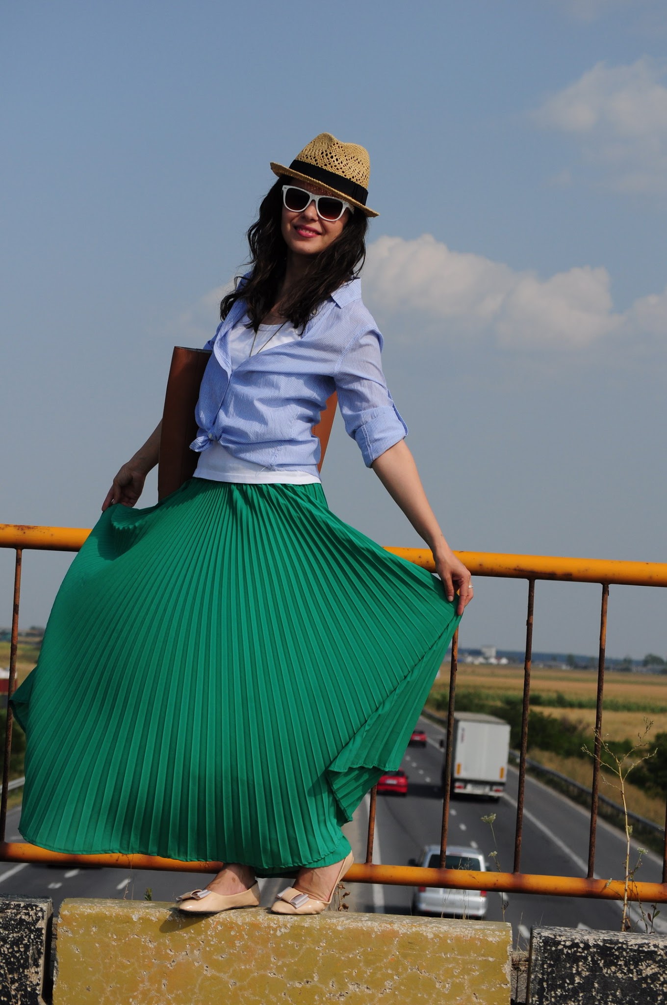 Miss Green: Maxi skirt, maxi fun