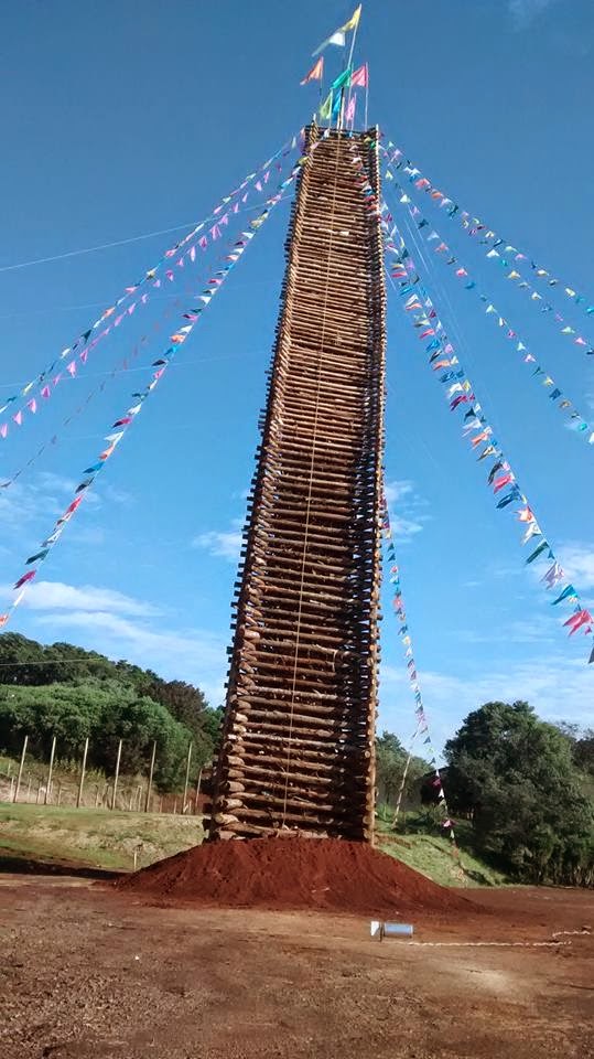 Olho Aberto Paraná São João‏A maior fogueira do Brasil