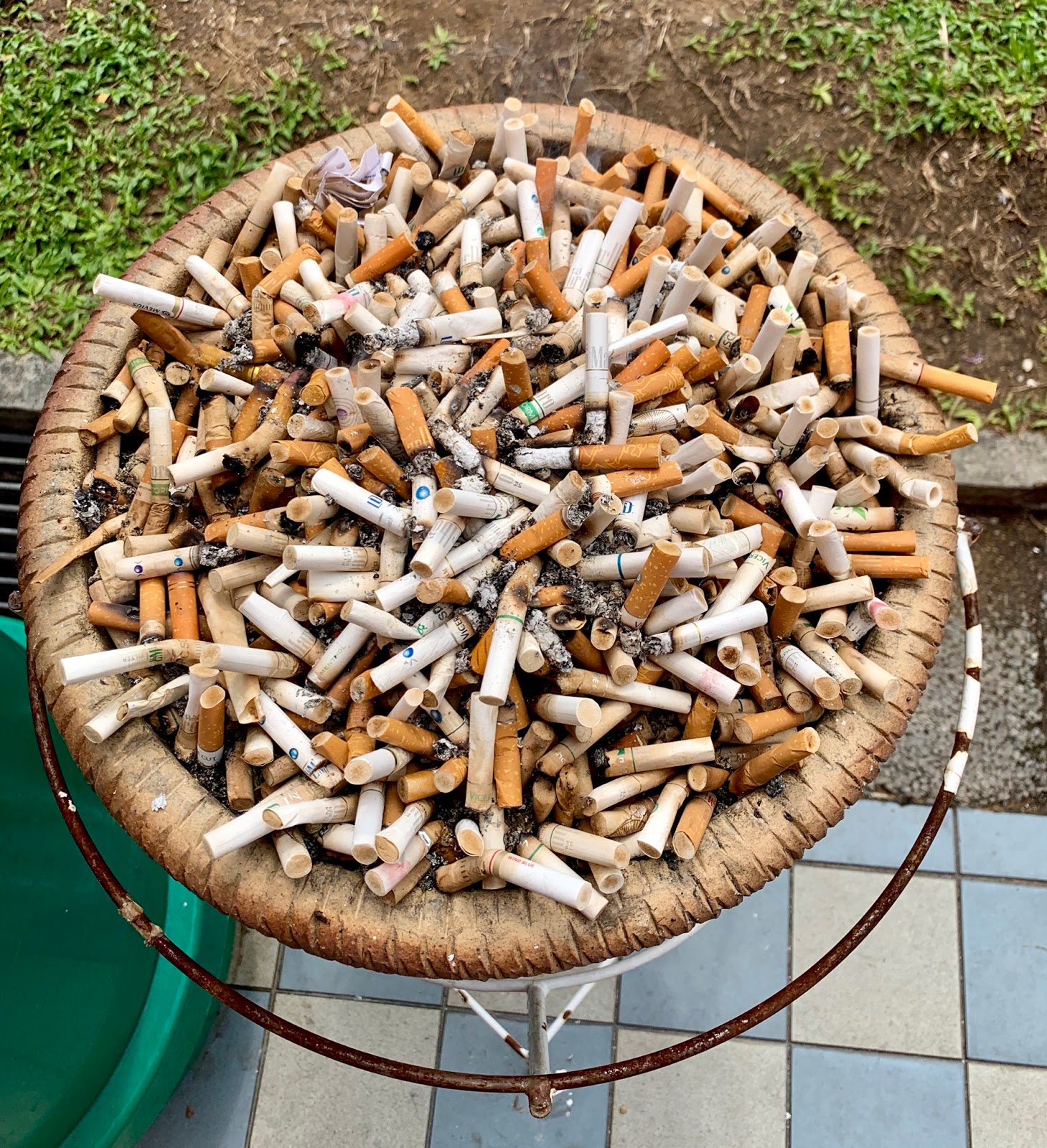 UMI & TSURU Smokers Corner